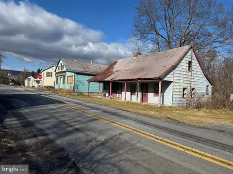 5 Tuscarora Pike, Hedgesville, WV 25427