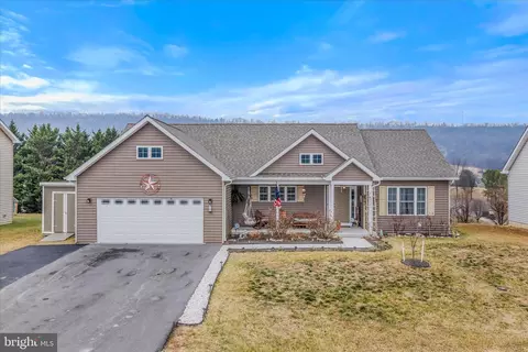 602 Duckwoods Ln, Martinsburg, WV 25403