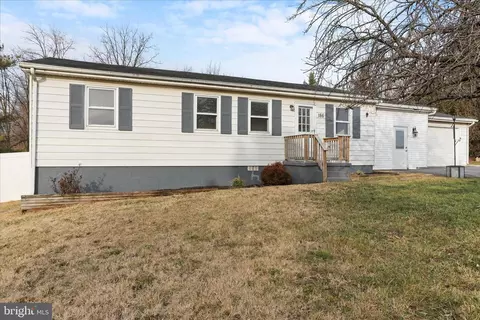 186 Talbott Ave, Martinsburg, WV 25405