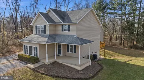 148 Vinca Ln, Falling Waters, WV 25419 photo 3