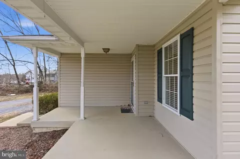 148 Vinca Ln, Falling Waters, WV 25419 photo 8