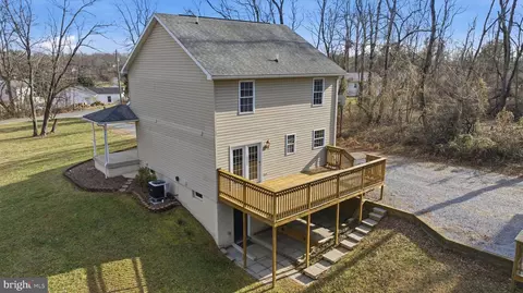 148 Vinca Ln, Falling Waters, WV 25419 photo 6