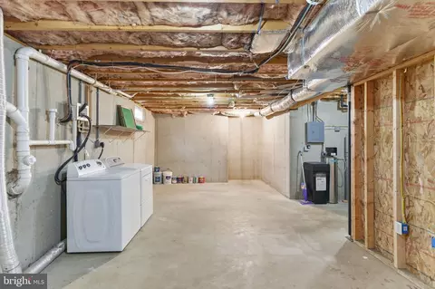148 Vinca Ln, Falling Waters, WV 25419 photo 37