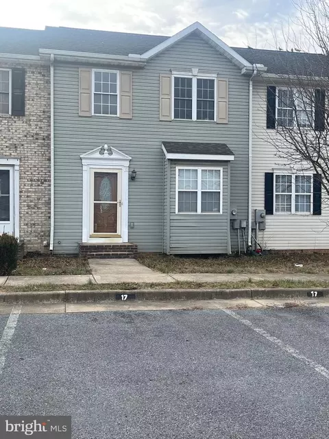 17 Electra Ct, Martinsburg, WV 25401