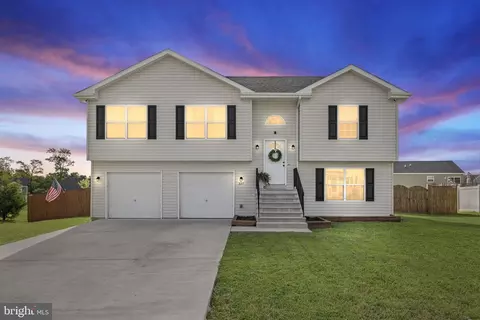 337 Soldier Dr, Bunker Hill, WV 25413