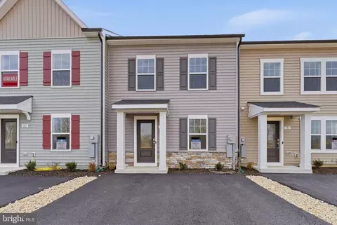 129 Bosque Ct, Martinsburg, WV 25404