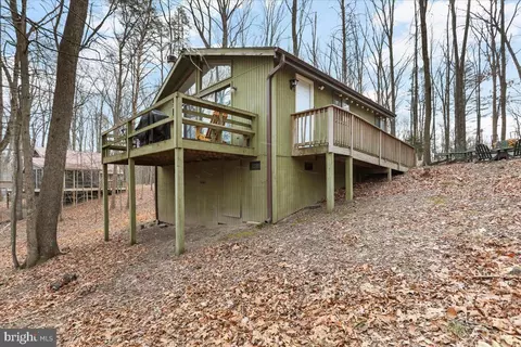 20 Shawnee Trl, Hedgesville, WV 25427