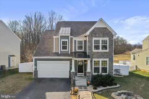 456 Flight O Arrows Way, Martinsburg, WV 25403
