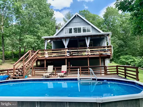 139 Hemlock Ln, Gerrardstown, WV 25420