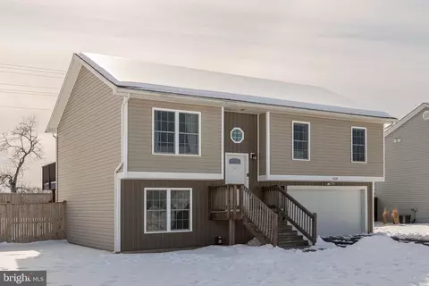 420 Ives St, Martinsburg, WV 25405