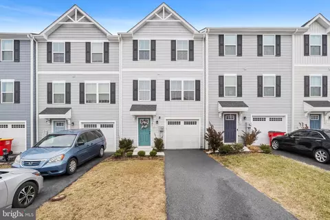152 Ogunquit Dr, Martinsburg, WV 25403