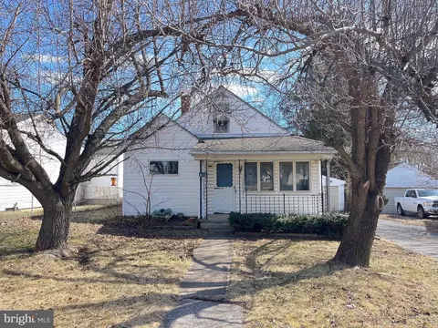 613 Albert St, Martinsburg, WV 25404