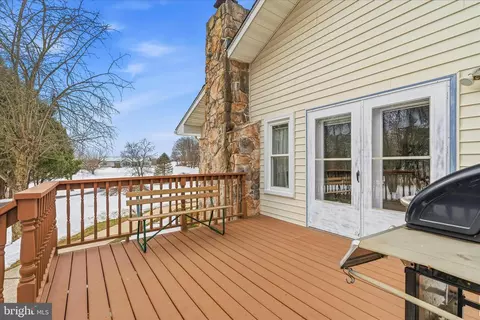 Exterior - 225 Keepsake Dr, Falling Waters, WV 25419 photo 9 of 16