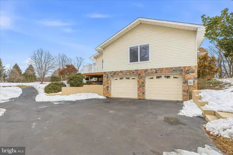 Exterior - 225 Keepsake Dr, Falling Waters, WV 25419 photo 5 of 16