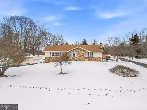 Exterior - 225 Keepsake Dr, Falling Waters, WV 25419 photo 16 of 16