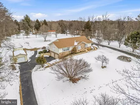 View/Area - 225 Keepsake Dr, Falling Waters, WV 25419 photo 1 of 12