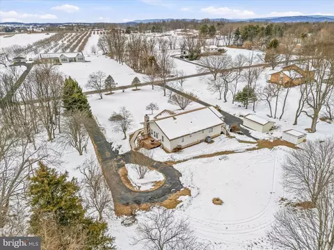 View/Area - 225 Keepsake Dr, Falling Waters, WV 25419 photo 3 of 12