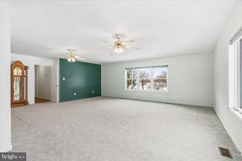 Living - 225 Keepsake Dr, Falling Waters, WV 25419 photo 5 of 5