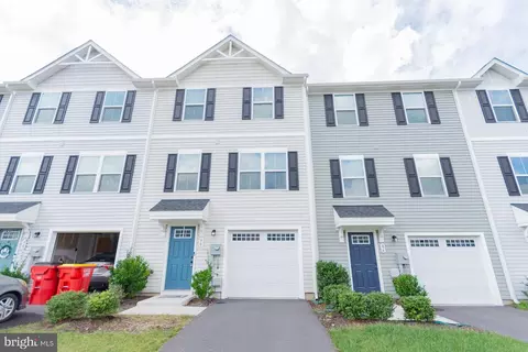 90 Ogunquit Dr, Martinsburg, WV 25403