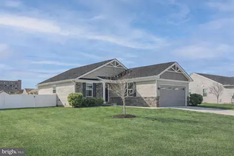 54 Norfolk Ln, Martinsburg, WV 25405