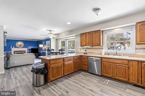 55 Isaiah Ln, Falling Waters, WV 25419 photo 10