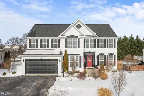 57 Glory Ridge Pl, Kearneysville, WV 25430