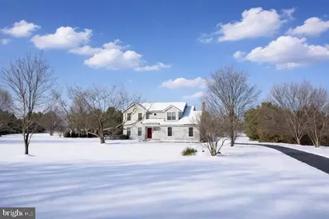 293 Quaint Swan Dale Dr, Martinsburg, WV 25404