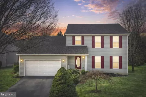 10 Shoal Creek Ct, Martinsburg, WV 25405