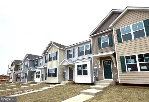 148 Olga Dr, Martinsburg, WV 25403
