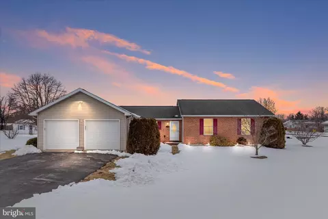139 Montmorency Dr, Bunker Hill, WV 25413