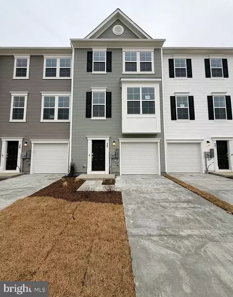 33 Canning Rd, Inwood, WV 25428