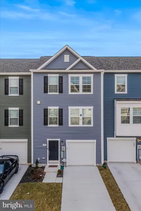 19 Clifton Mnr, Falling Waters, WV 25419