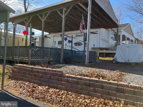 Block 25 Lot 8 Poison Oak, Falling Waters, WV 25419