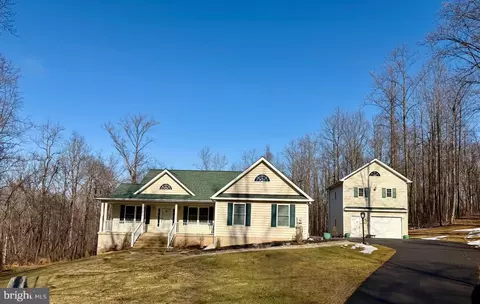 71 Rugged Trl, Hedgesville, WV 25427
