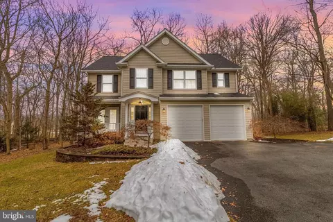 665 Braeburn Dr, Martinsburg, WV 25403