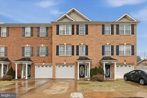75 Babylonica Ct, Inwood, WV 25428