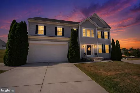 104 Daintree Dr, Martinsburg, WV 25403