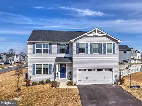 338 Otero Ln, Hedgesville, WV 25427