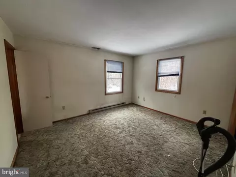 Bedroom - 224 Ditto Farm, Falling Waters, WV 25419 photo 3 of 4