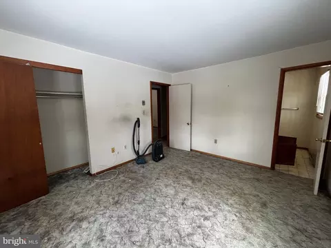 Bedroom - 224 Ditto Farm, Falling Waters, WV 25419 photo 4 of 4
