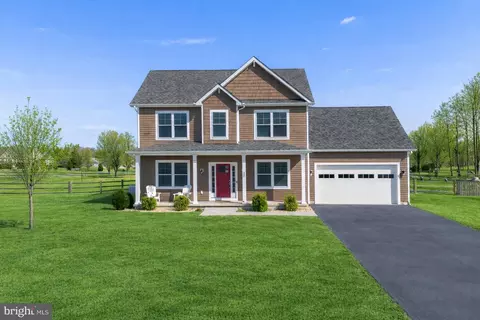 31 Hilyard Cir S, Hedgesville, WV 25427