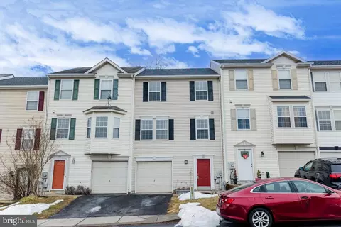 55 Thornberry Dr, Martinsburg, WV 25403