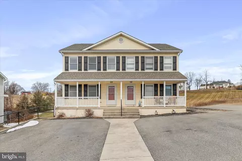 257259261 School House Dr, Hedgesville, WV 25427