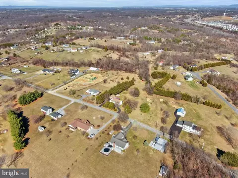 268 Kestrel Dr, Falling Waters, WV 25419 photo 42