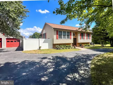 268 Kestrel Dr, Falling Waters, WV 25419 photo 30