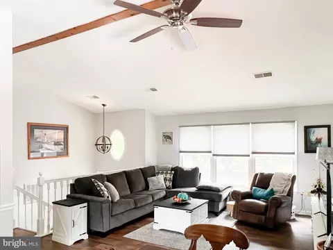 268 Kestrel Dr, Falling Waters, WV 25419 photo 4