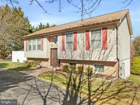 268 Kestrel Dr, Falling Waters, WV 25419 photo 38