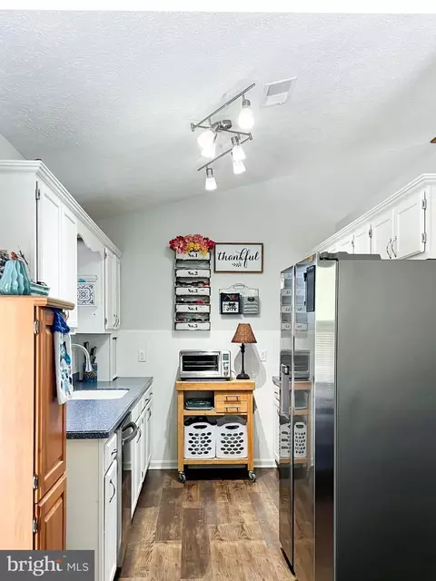 268 Kestrel Dr, Falling Waters, WV 25419 photo 6