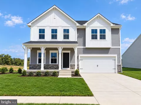 472 Valor Ln, Martinsburg, WV 25405