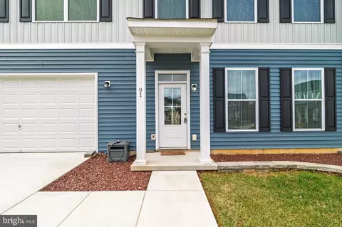91 Cilantro Ln, Bunker Hill, WV 25413